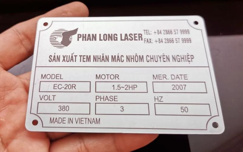 tem kim loại Phan Long Laser