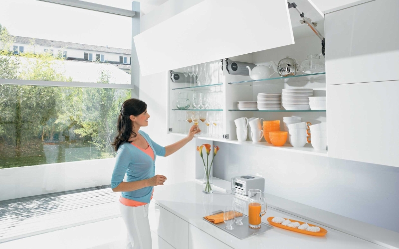 phụ kiện tủ bếp cao cấp blum